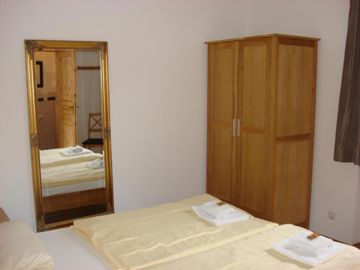 צל אן דר מוזל Mosel Ferienhaus Kleine Merle מראה חיצוני תמונה